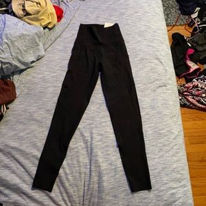 brand new black aerie leggings with pockets